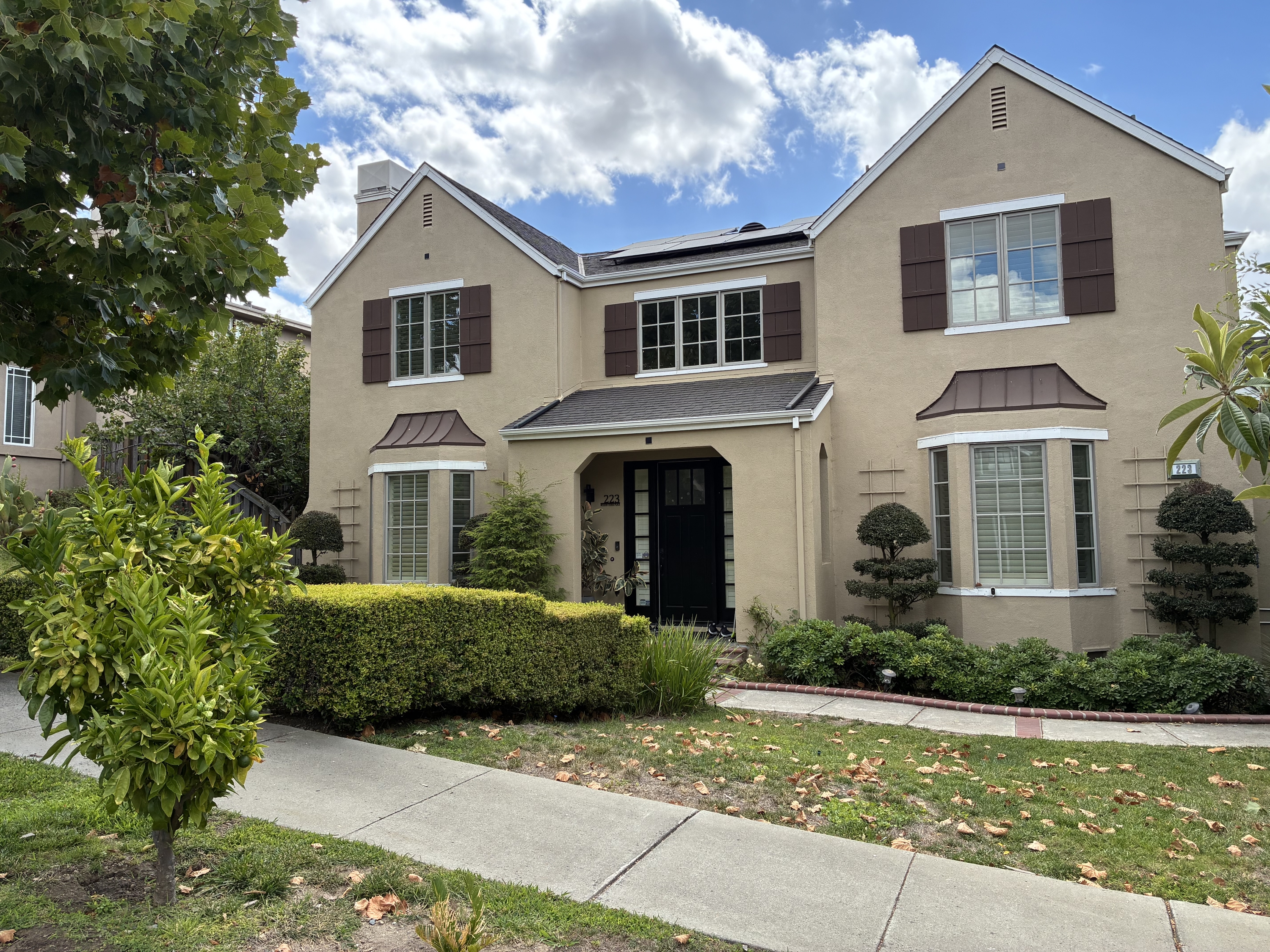 223 Mission Tierra Place